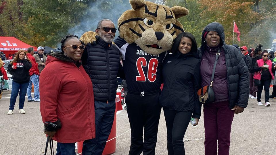 group of female alumni at homecoming